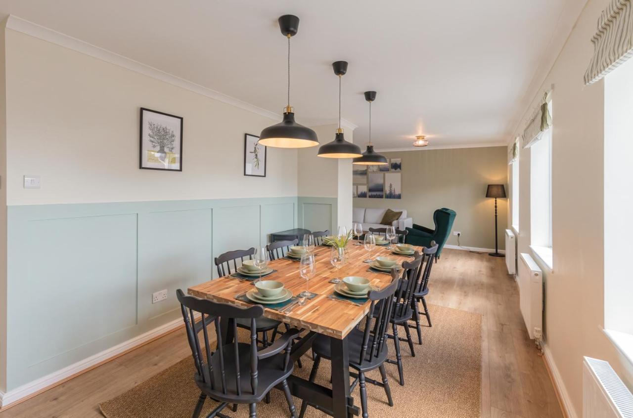 4 Bed City House With Private Garden And Parking Winchester Zewnętrze zdjęcie